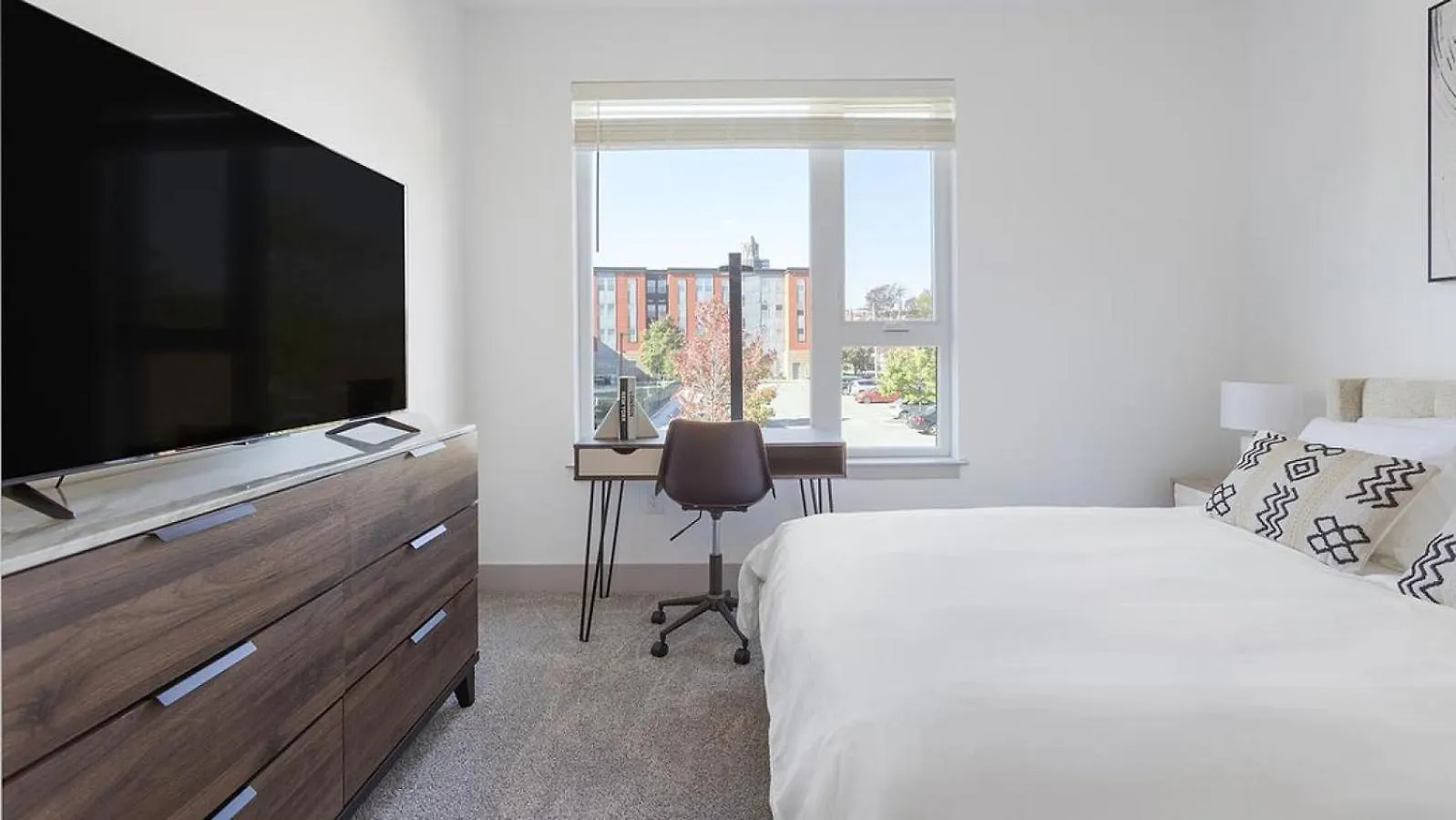 Landing Modern Apartment With Amazing Amenities Ричмонд США