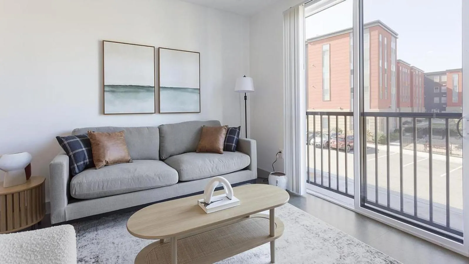 Landing Modern Apartment With Amazing Amenities 리치먼드 0*,  미국